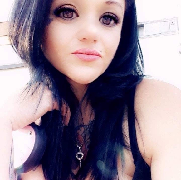 Meet your Posher, The Dirty Little Housewife, "G" - Picture 1 of 6